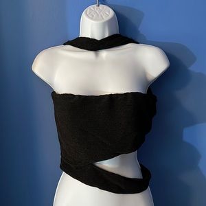 Cute Black Shimmer Top by hours Size M